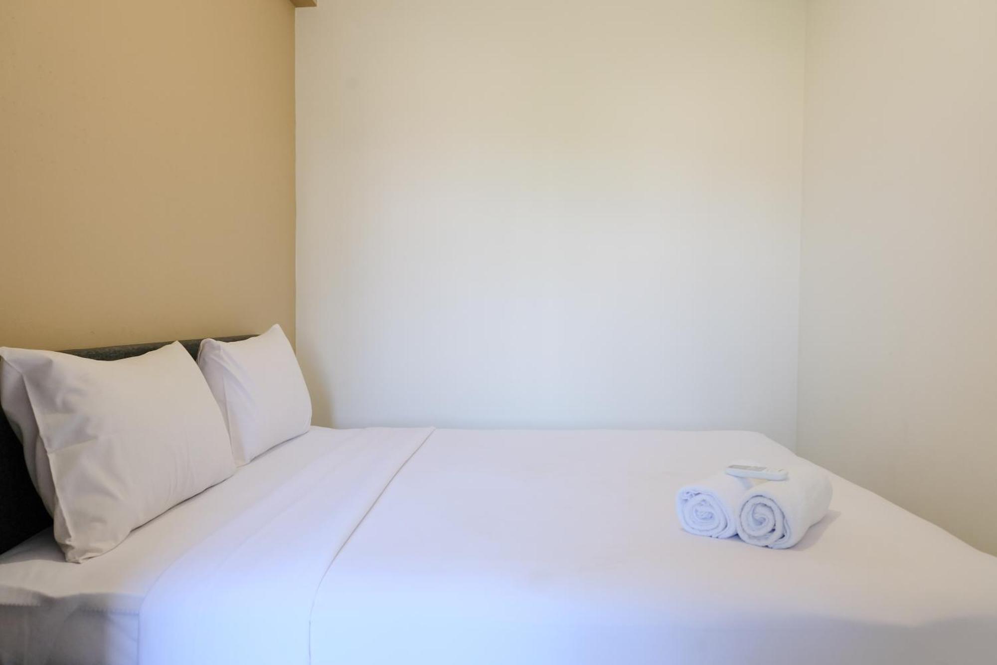 Apartemen Homey And Comfy 2br At Parahyangan By Travelio